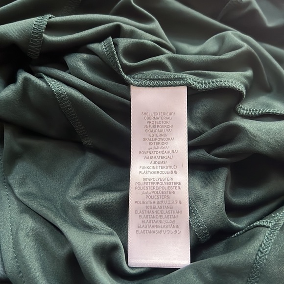 Adrianna Papell Short Sleeve Roll Neck Velvet Sheath Dress - Picture 10 of 12